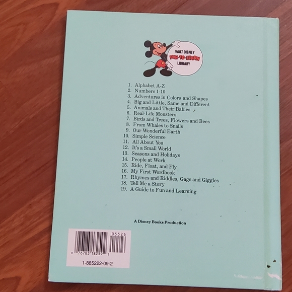 Walt Disney Hardcover Book Tell Me A Story Fun to Read Library Volume 18 - Picture 2 of 2